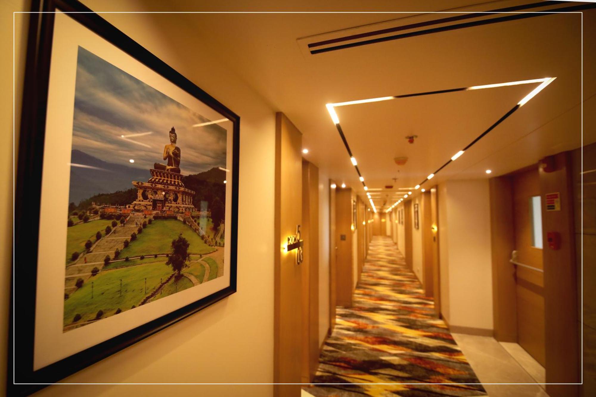 Ramada Encore By Wyndham Siliguri Sevoke Road Exterior photo