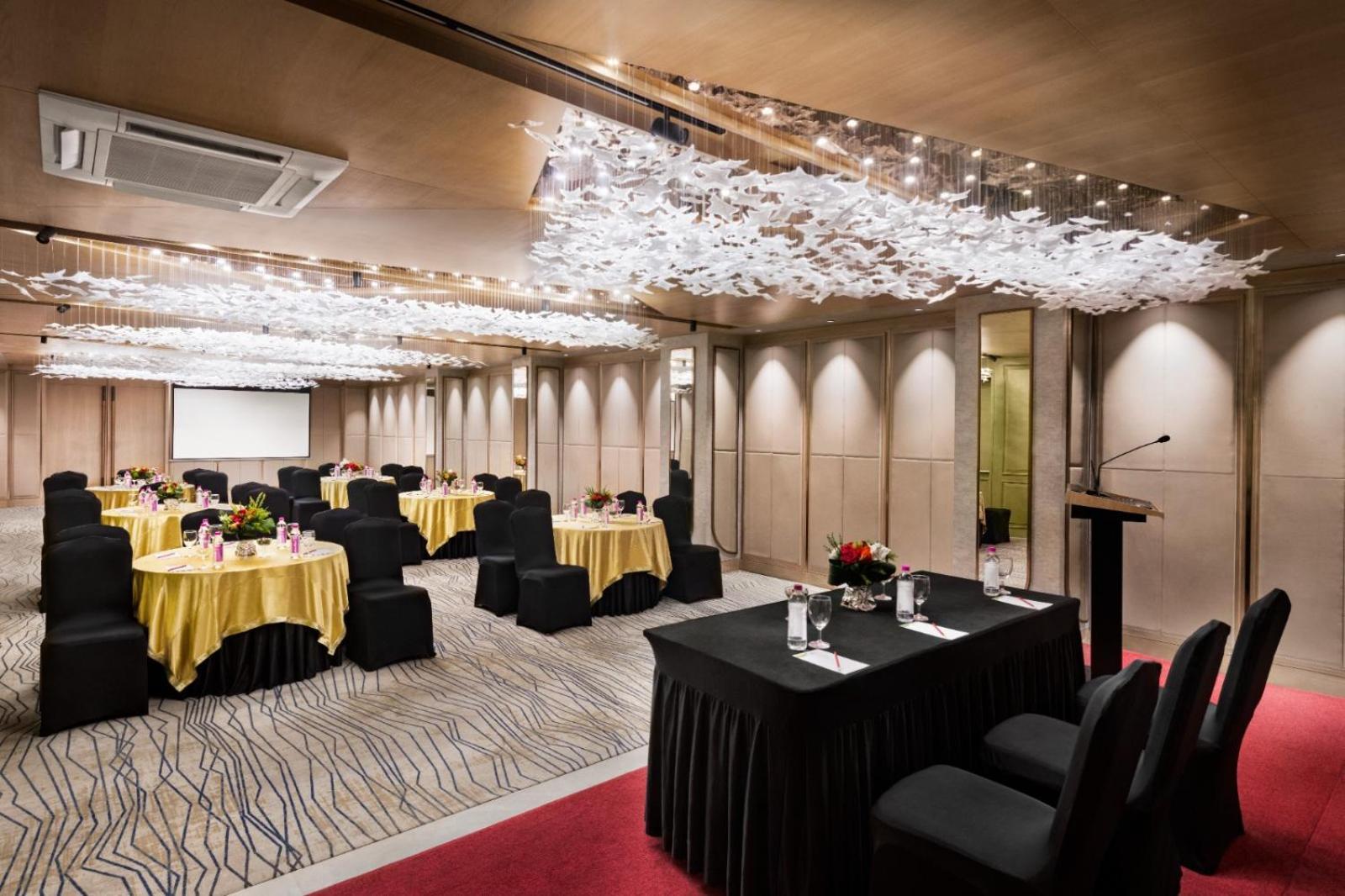 Ramada Encore By Wyndham Siliguri Sevoke Road Exterior photo