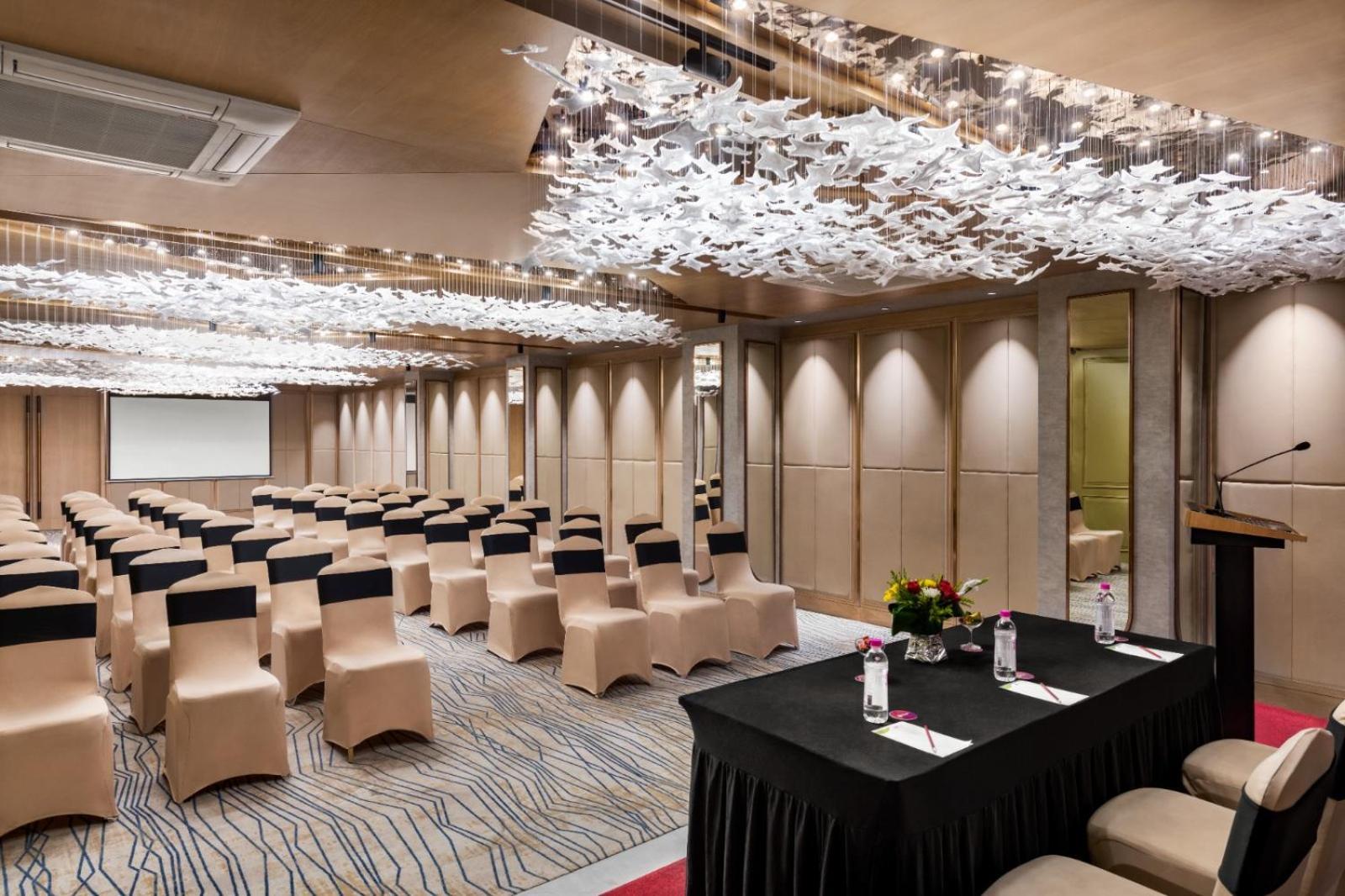 Ramada Encore By Wyndham Siliguri Sevoke Road Exterior photo